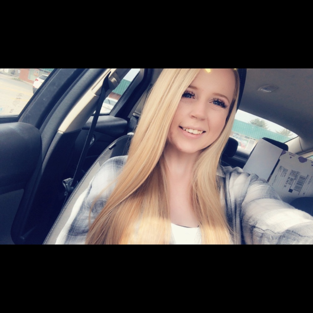 Meet your Posher, Michaela